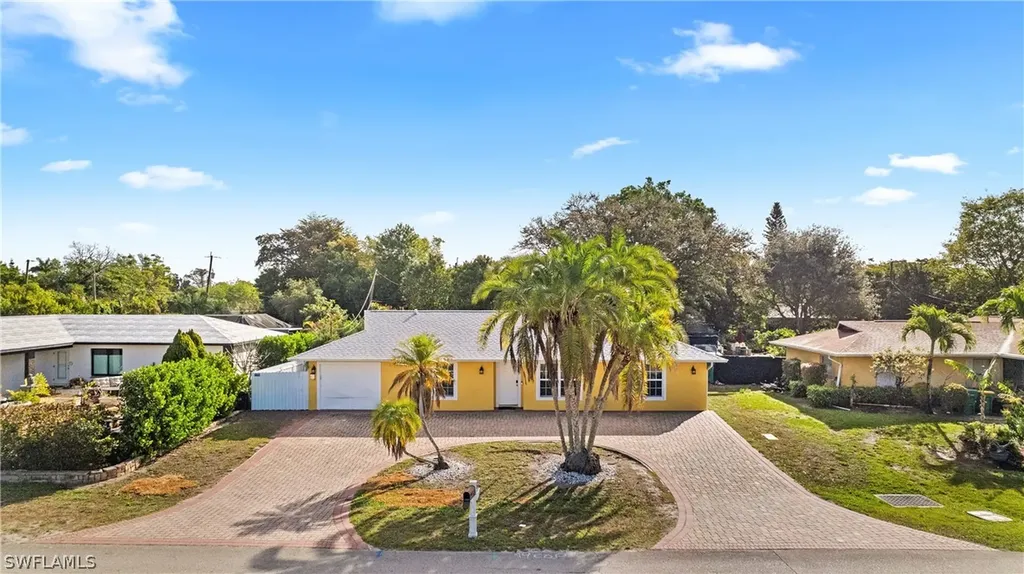 2040 46th Terrace SW Naples FL 34116