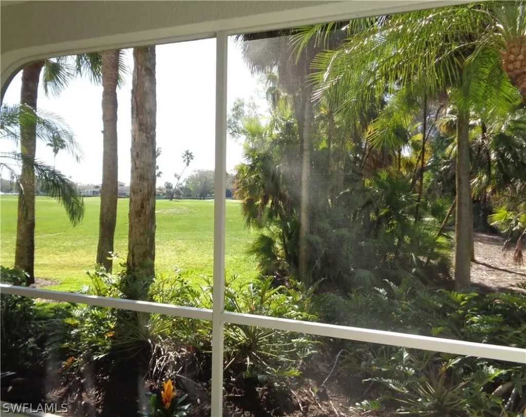 515 Laguna Royale Boulevard Naples FL 34119