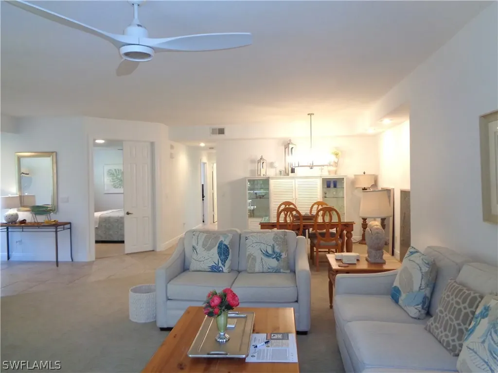 515 Laguna Royale Boulevard Naples FL 34119