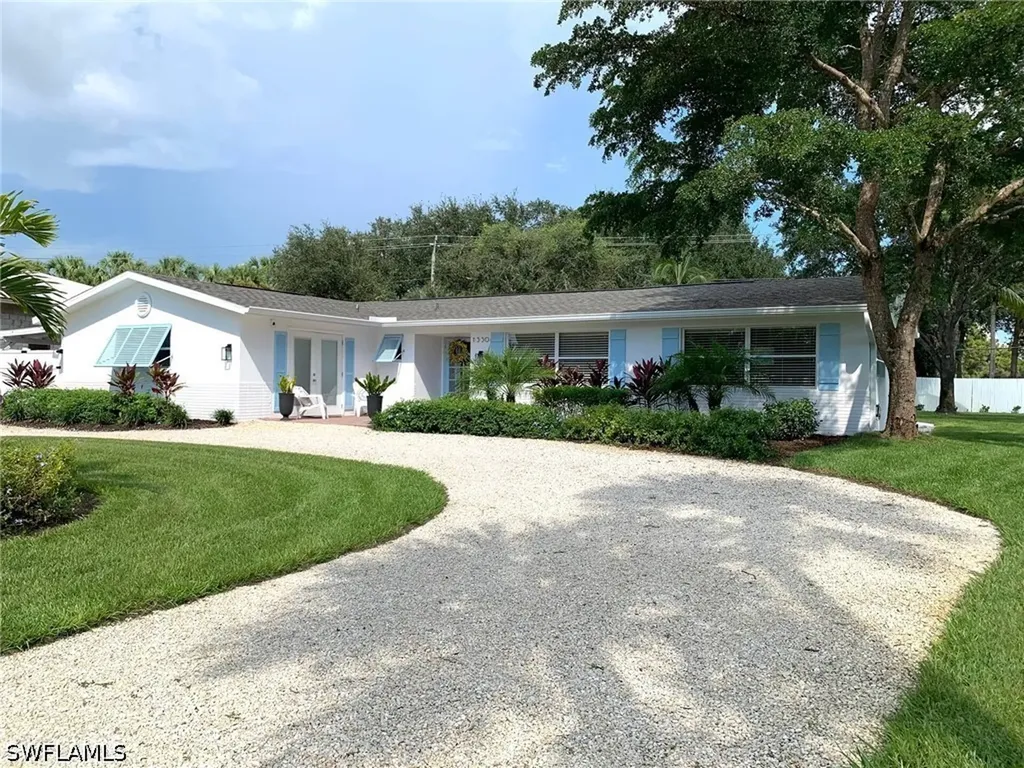 1530 Mandarin Road Naples FL 34102