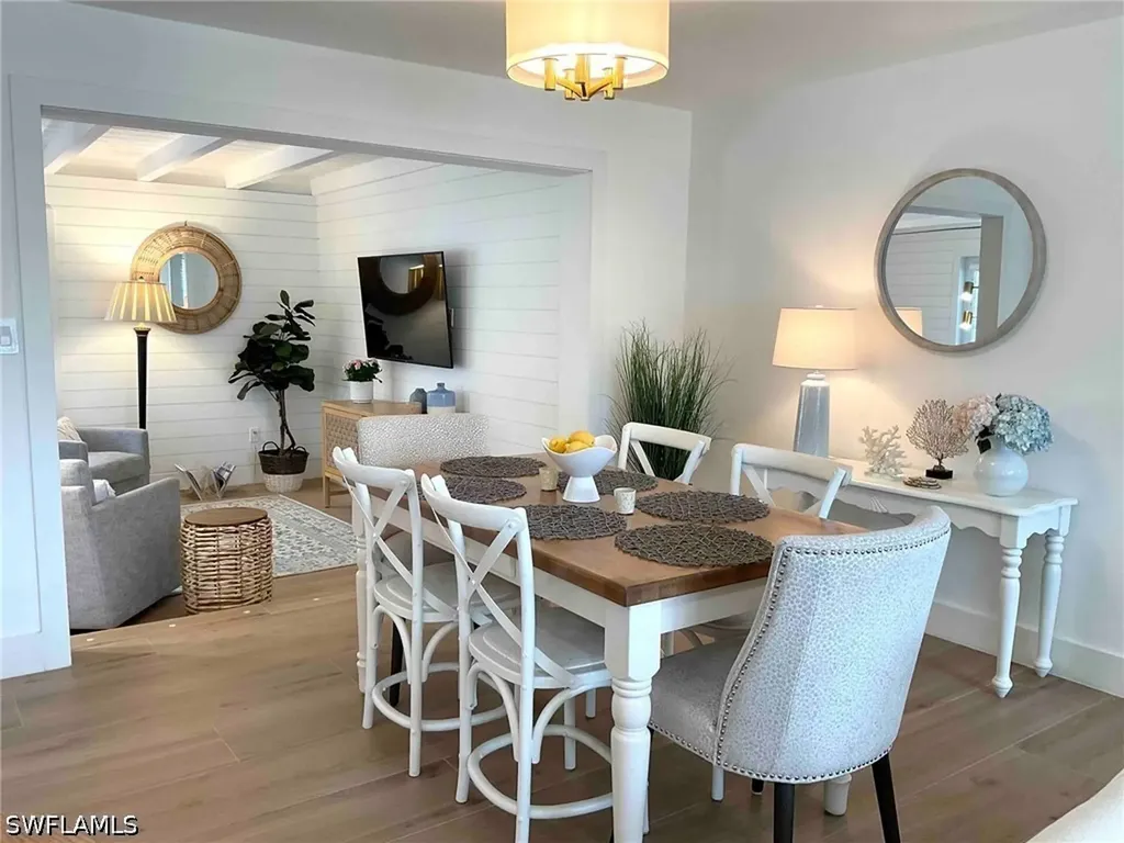 1530 Mandarin Road Naples FL 34102