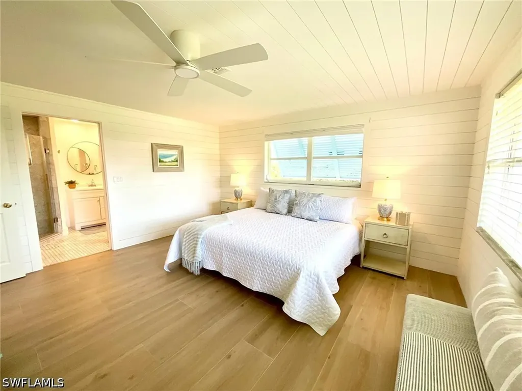 1530 Mandarin Road Naples FL 34102