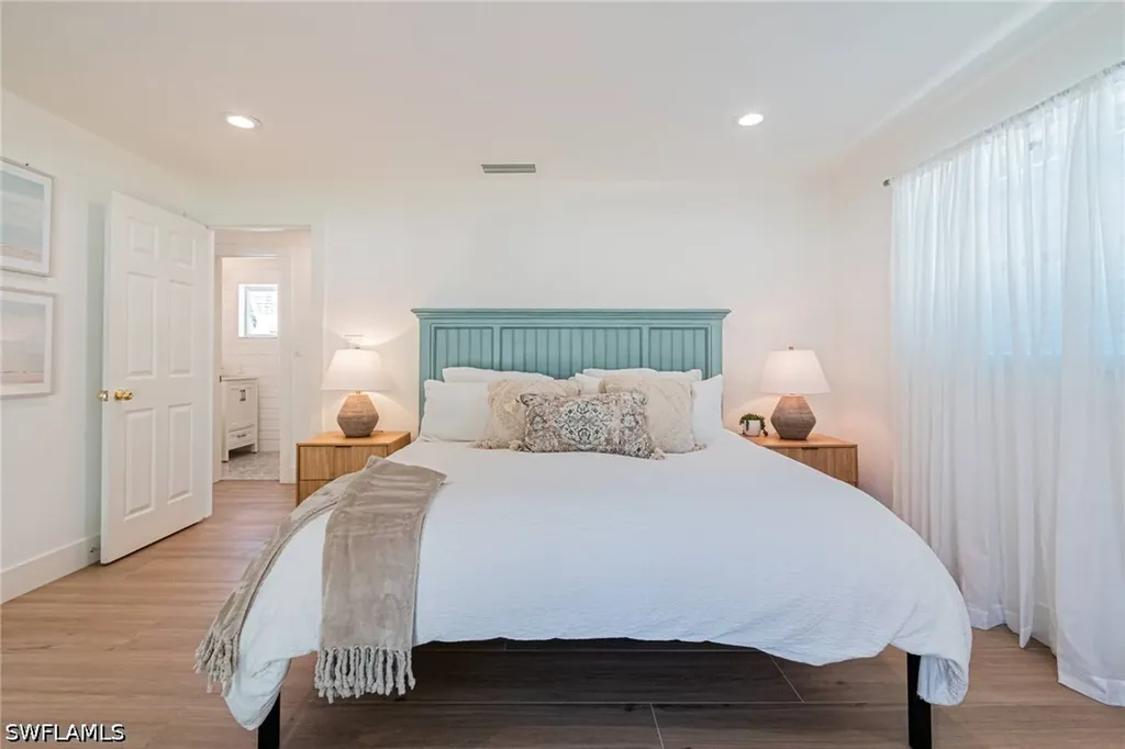 1530 Mandarin Road Naples FL 34102