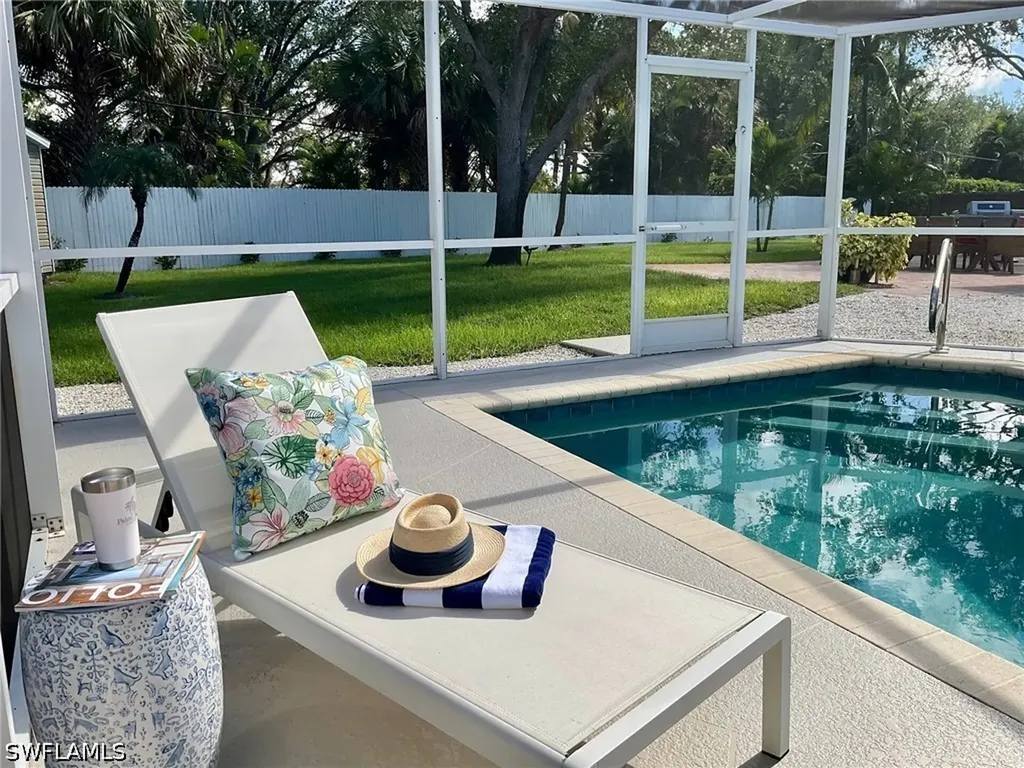 1530 Mandarin Road Naples FL 34102