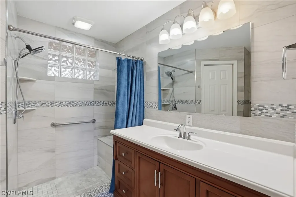 6560 Huntington Lakes Circle Naples FL 34119