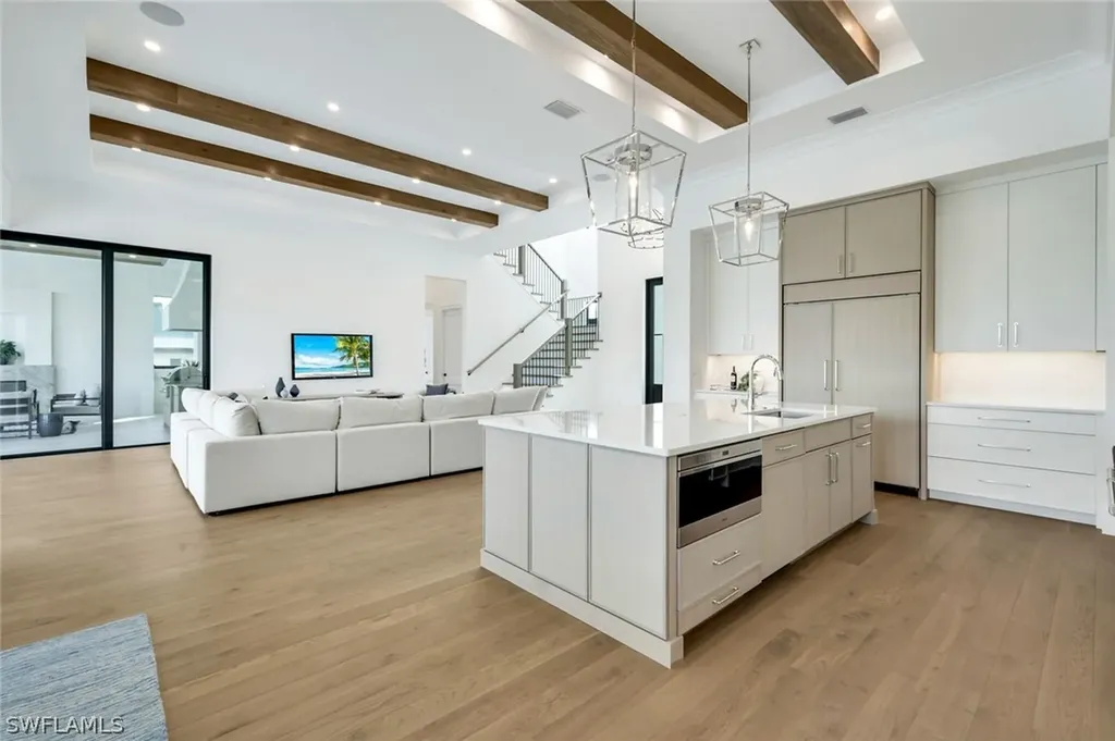 960 Iris Court Marco Island FL 34145