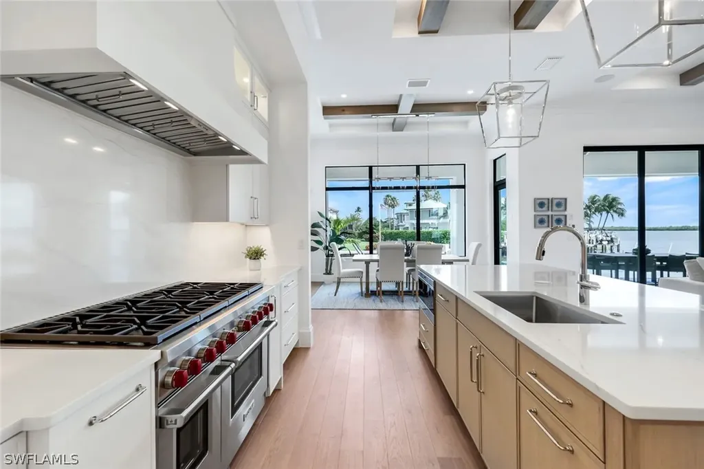 960 Iris Court Marco Island FL 34145