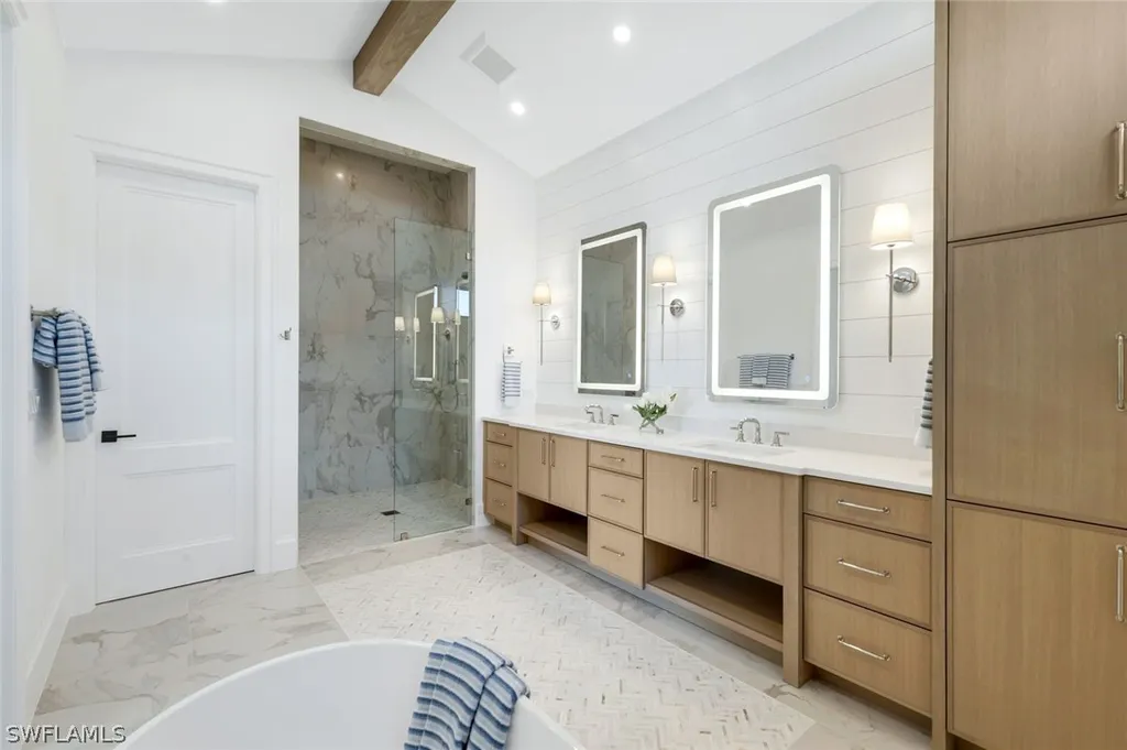 960 Iris Court Marco Island FL 34145