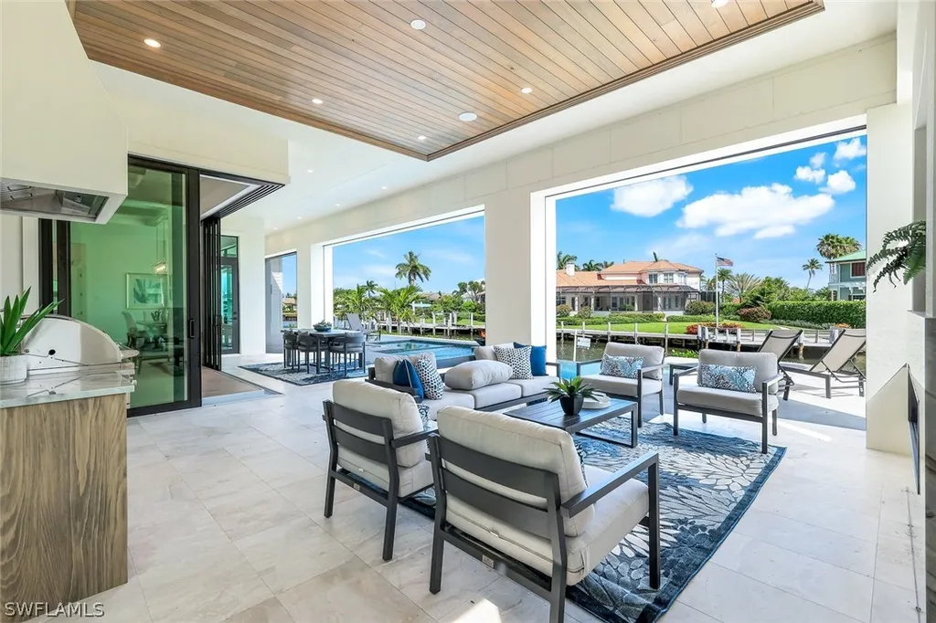 960 Iris Court Marco Island FL 34145