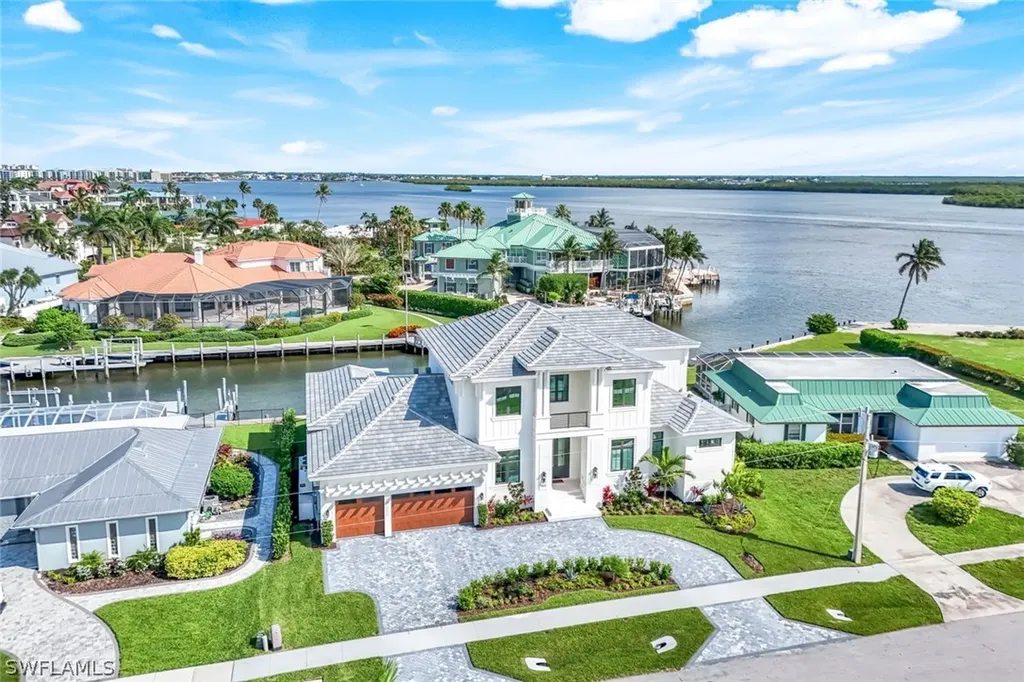 960 Iris Court Marco Island FL 34145