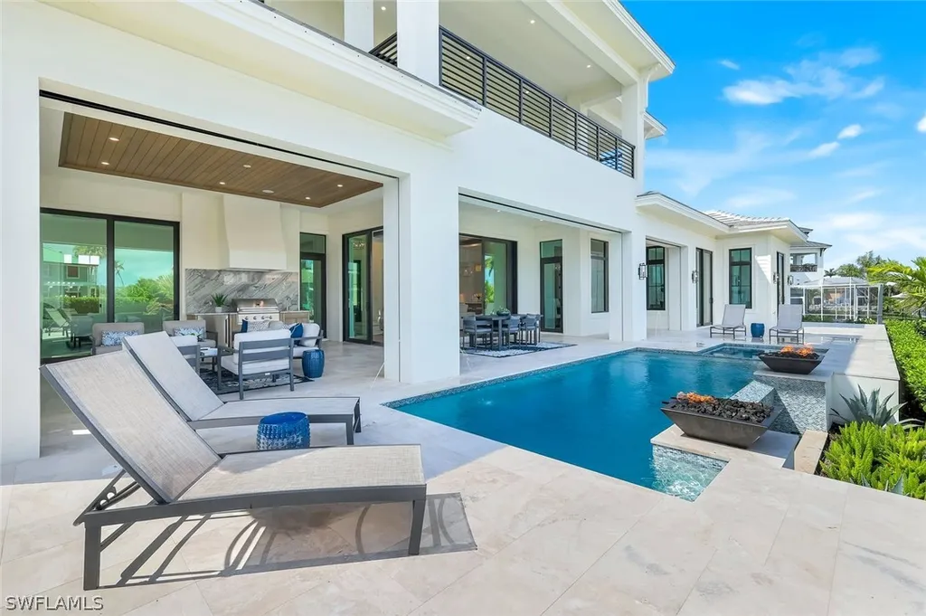 960 Iris Court Marco Island FL 34145