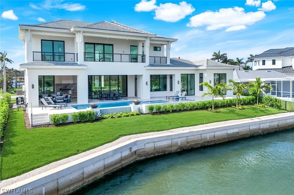 960 Iris Court Marco Island FL 34145