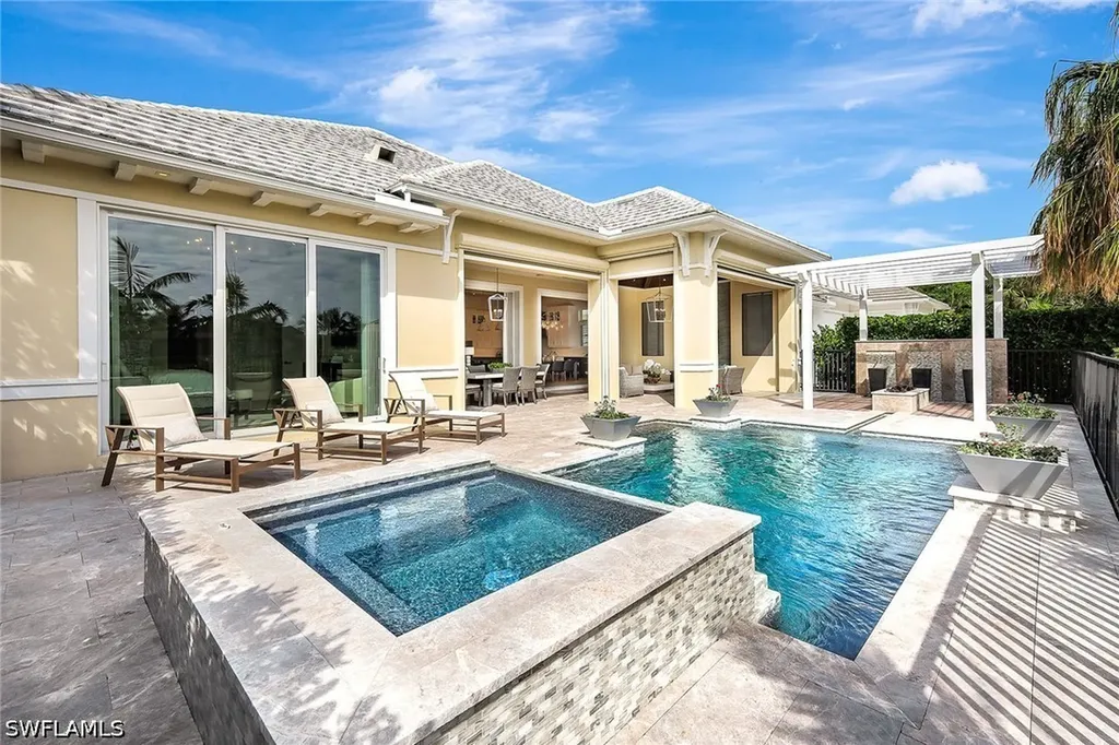 3208 Kumamoto Lane Naples FL 34114