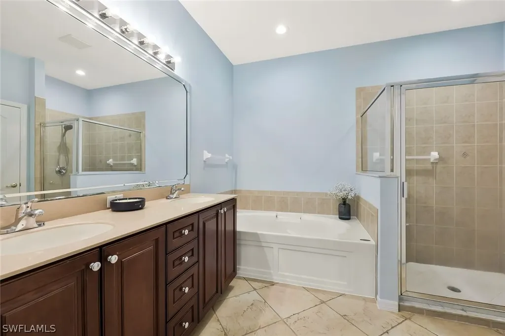 8301 Laurel Lakes Way Naples FL 34119