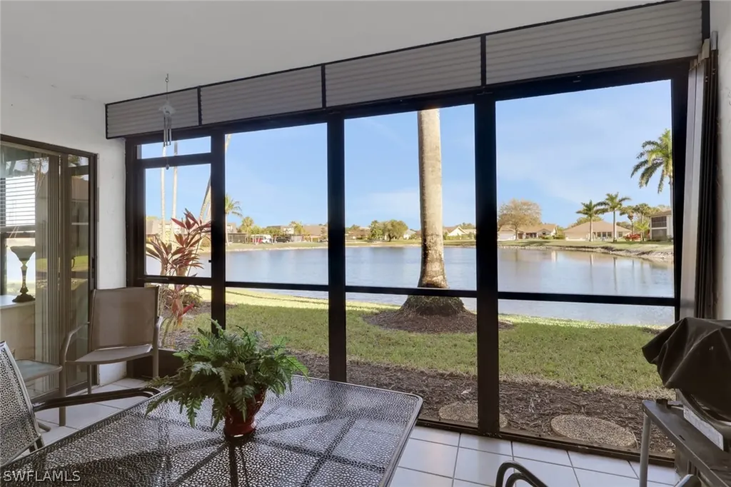 4310 Chantelle Drive Naples FL 34112