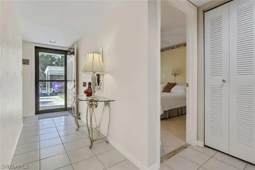 4310 Chantelle Drive Naples FL 34112
