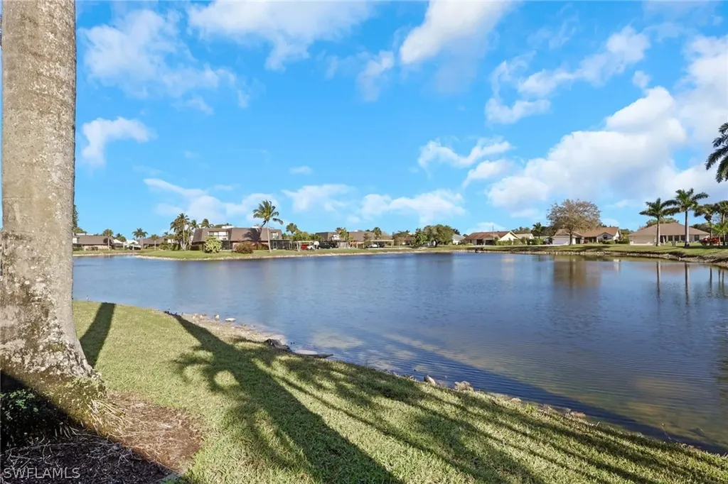 4310 Chantelle Drive Naples FL 34112