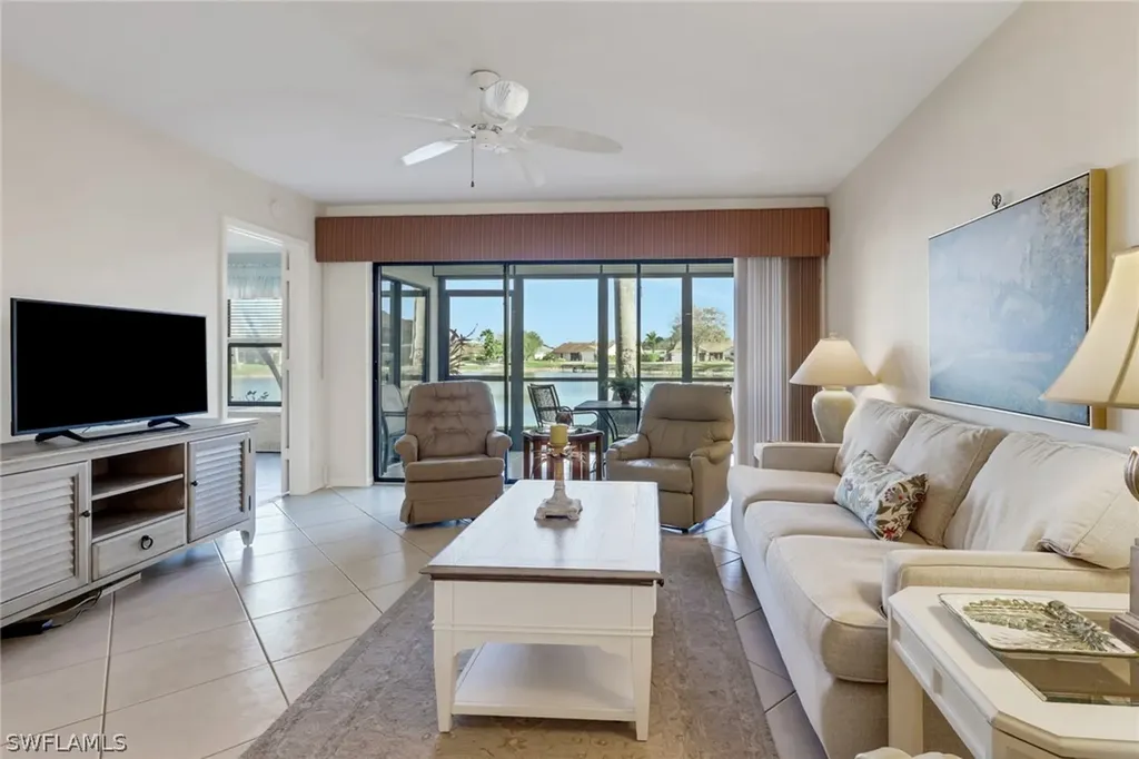 4310 Chantelle Drive Naples FL 34112