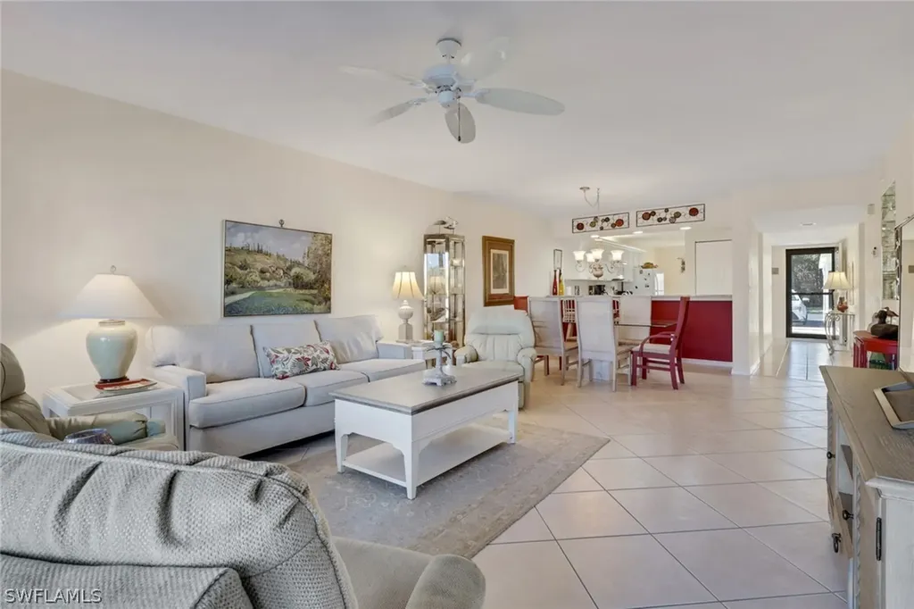 4310 Chantelle Drive Naples FL 34112
