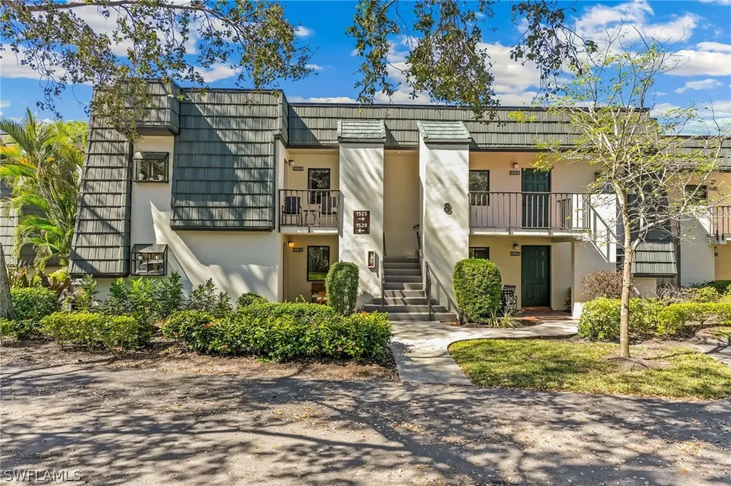 1529 Oyster Catcher Point Naples FL 34105