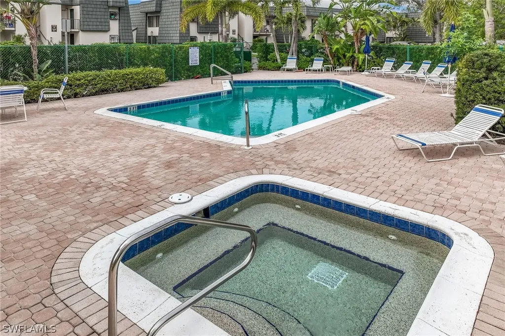 1529 Oyster Catcher Point Naples FL 34105
