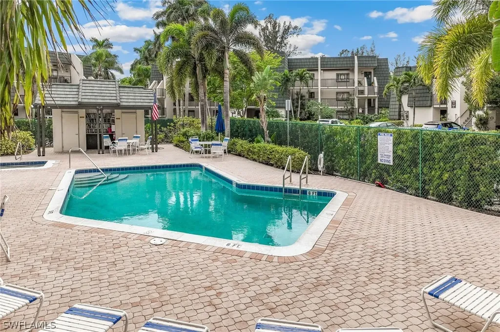 1529 Oyster Catcher Point Naples FL 34105
