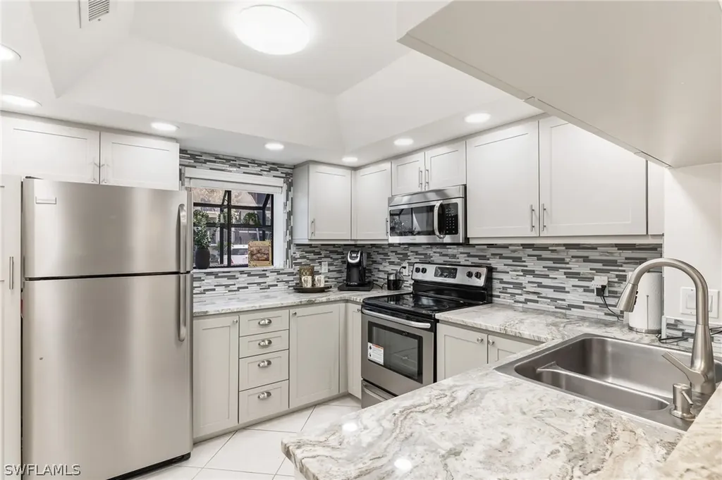 1529 Oyster Catcher Point Naples FL 34105