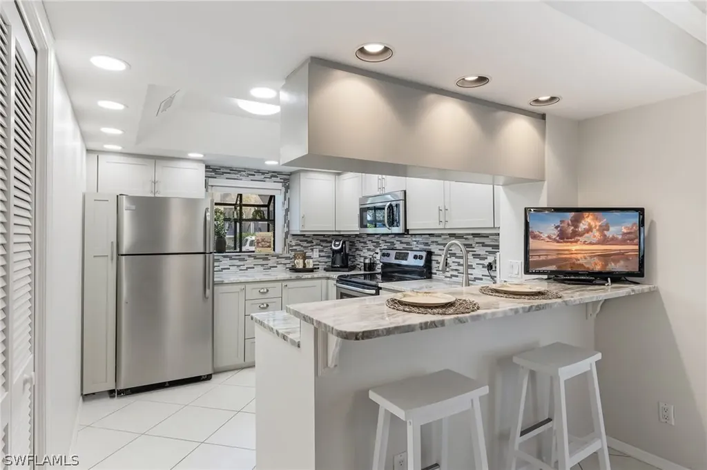 1529 Oyster Catcher Point Naples FL 34105