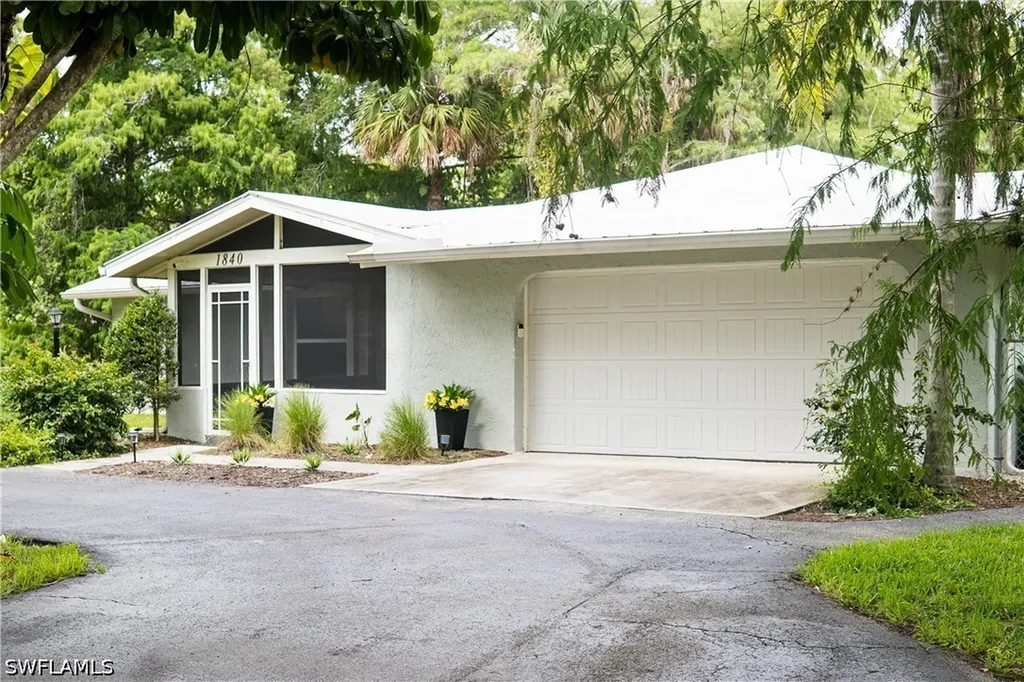 1840 23rd Street SW Naples FL 34117