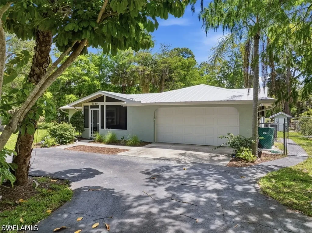 1840 23rd Street SW Naples FL 34117