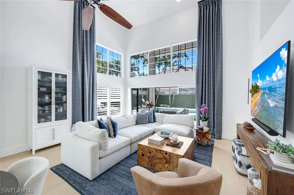 2128 Paget Circle Naples FL 34112