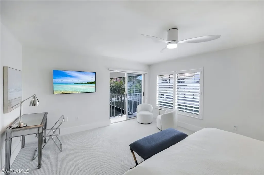 2128 Paget Circle Naples FL 34112