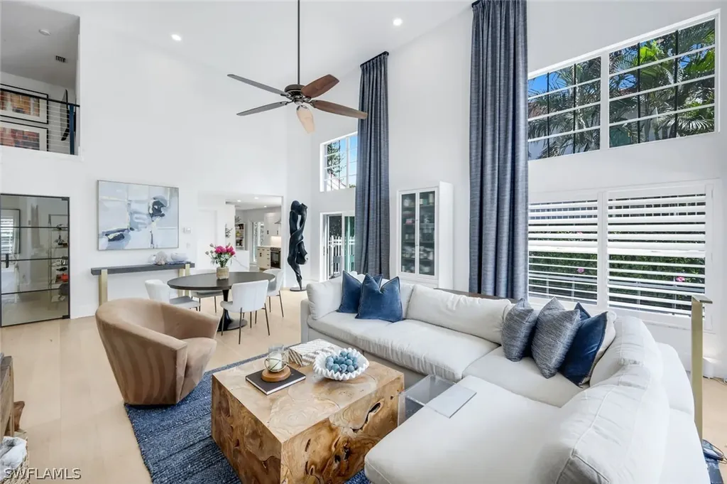 2128 Paget Circle Naples FL 34112