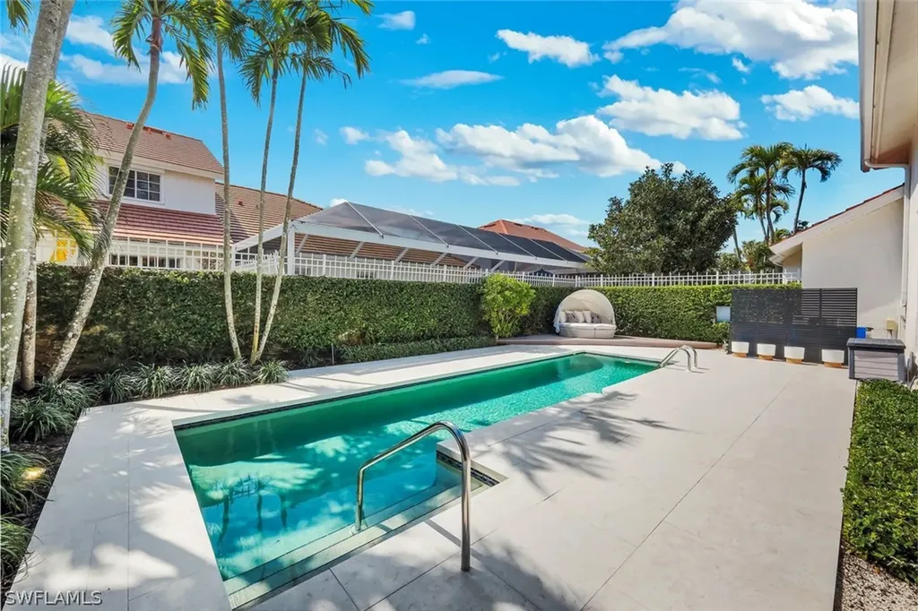 2128 Paget Circle Naples FL 34112