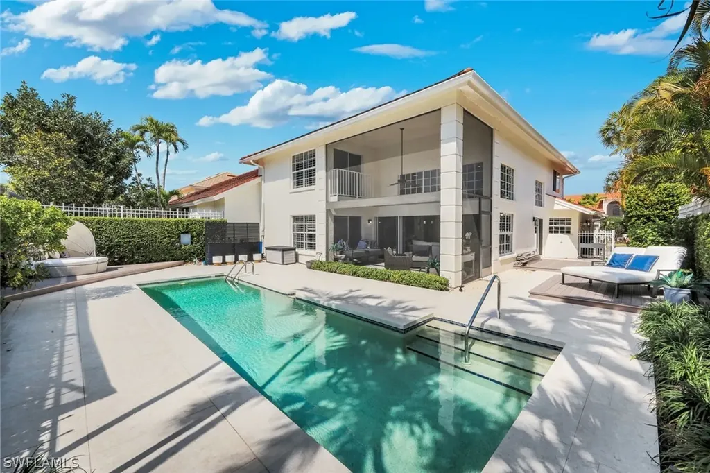 2128 Paget Circle Naples FL 34112