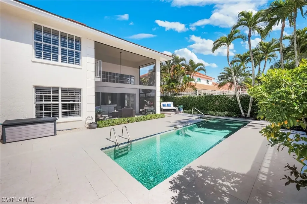 2128 Paget Circle Naples FL 34112