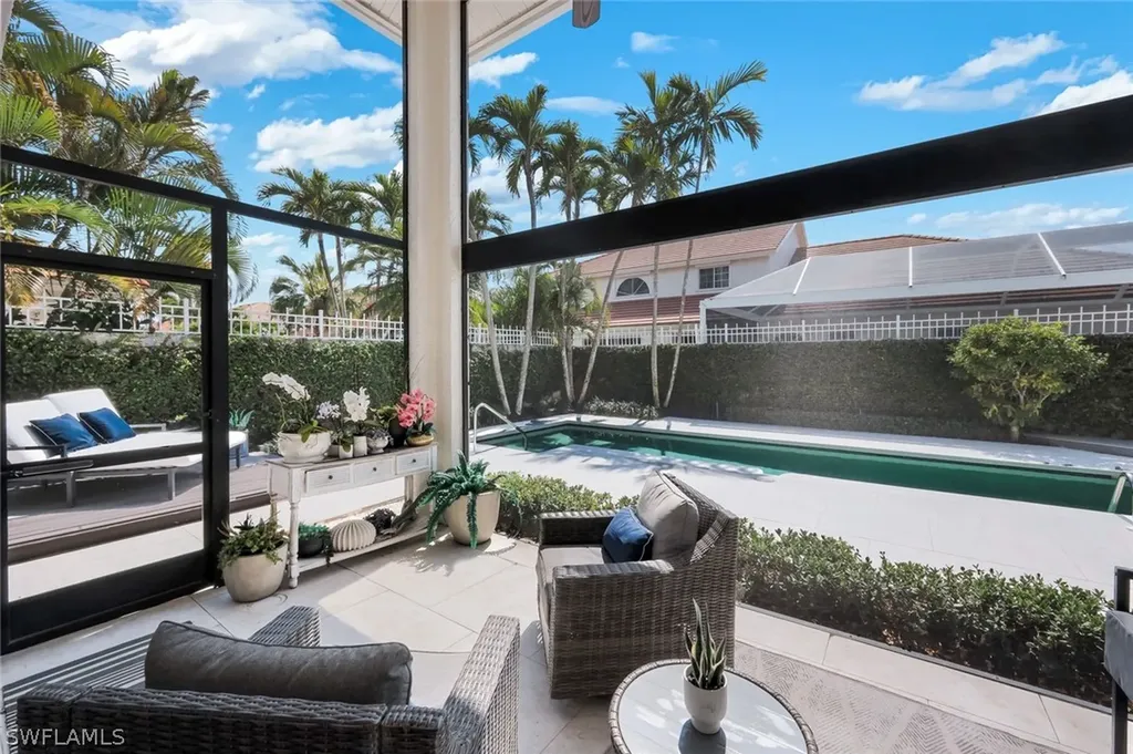 2128 Paget Circle Naples FL 34112