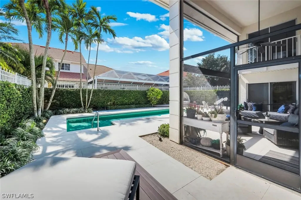 2128 Paget Circle Naples FL 34112
