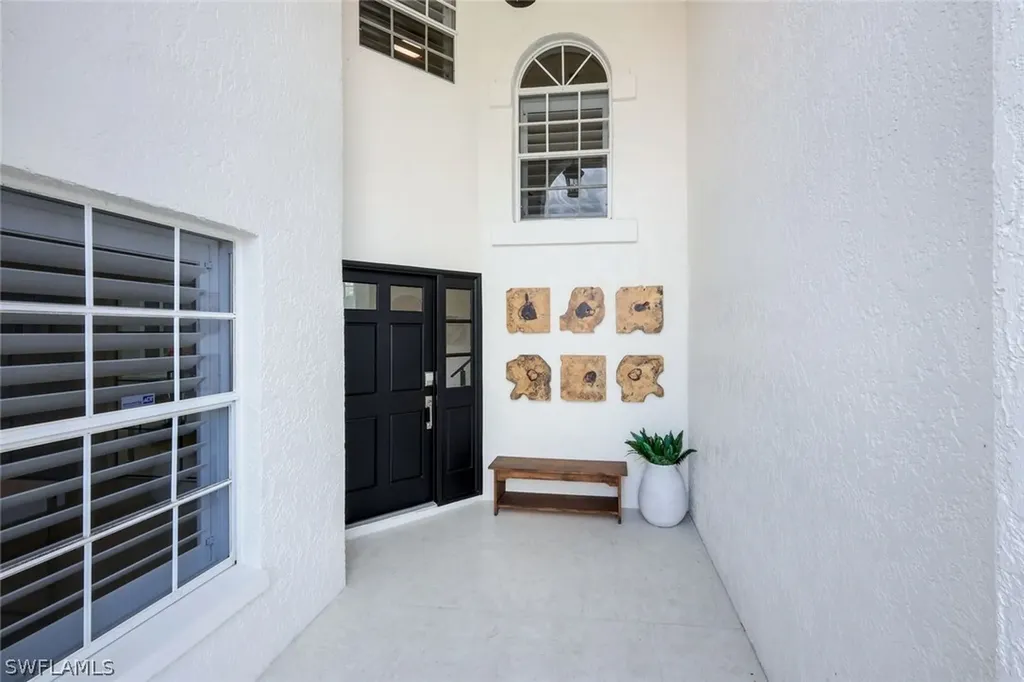 2128 Paget Circle Naples FL 34112