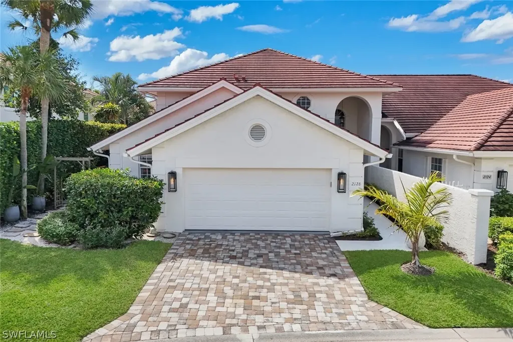 2128 Paget Circle Naples FL 34112