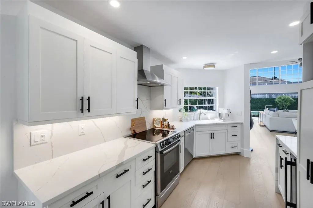 2128 Paget Circle Naples FL 34112