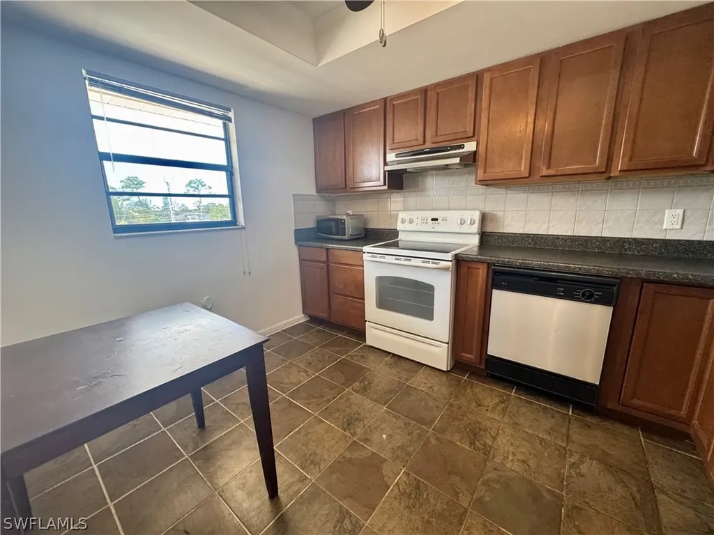9395 Pennsylvania Avenue Bonita Springs FL 34135