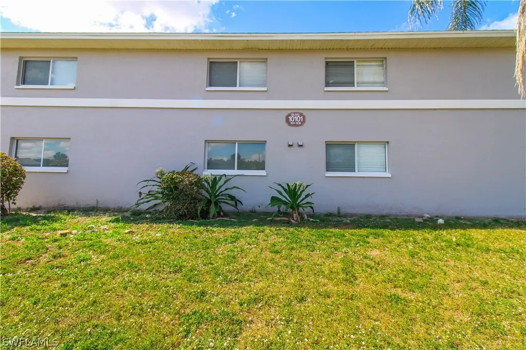 10101 Sandy Hollow Lane Bonita Springs FL 34135