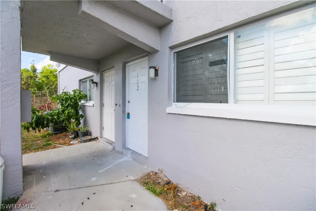 10101 Sandy Hollow Lane Bonita Springs FL 34135
