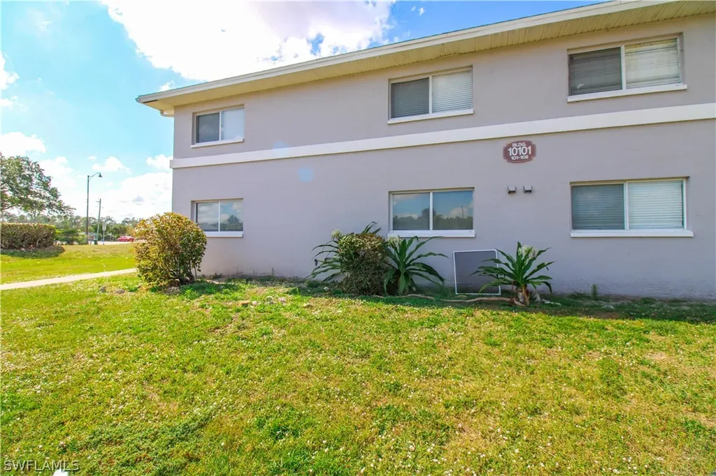 10101 Sandy Hollow Lane Bonita Springs FL 34135