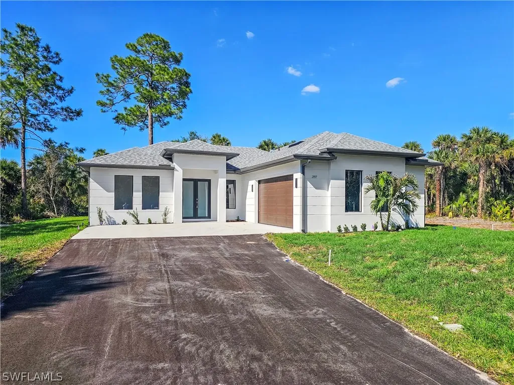 2997 28th Avenue SE Naples FL 34117
