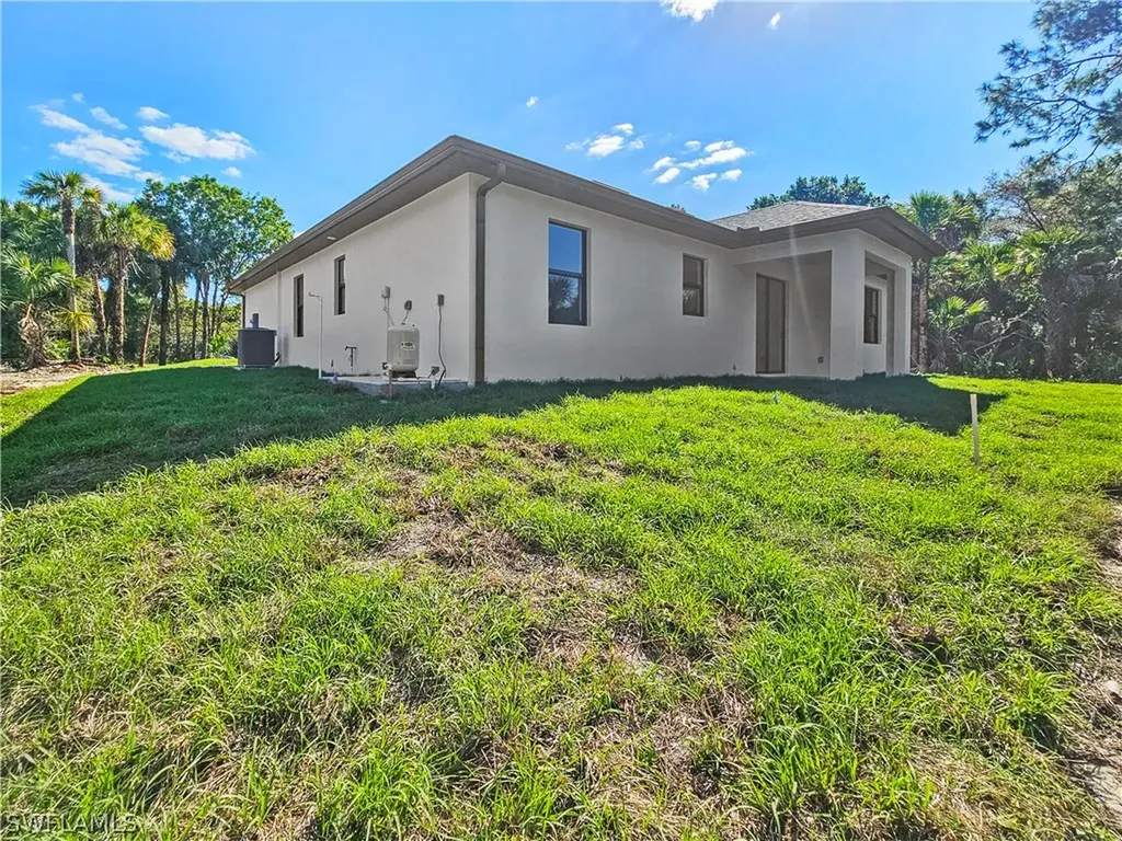 2997 28th Avenue SE Naples FL 34117