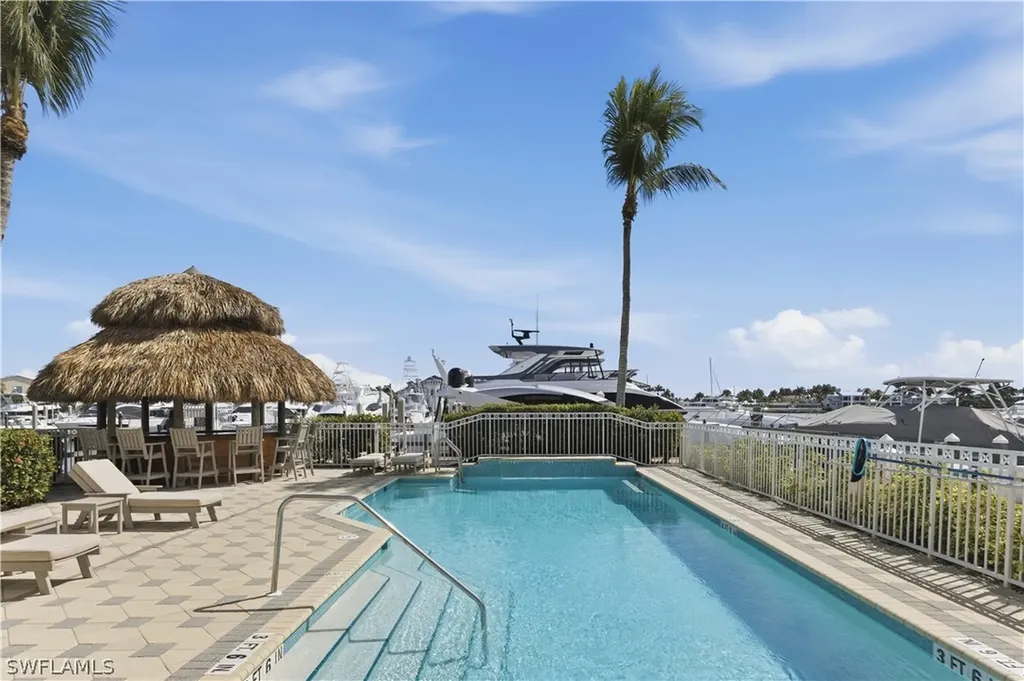 909 10th Street S Naples FL 34102