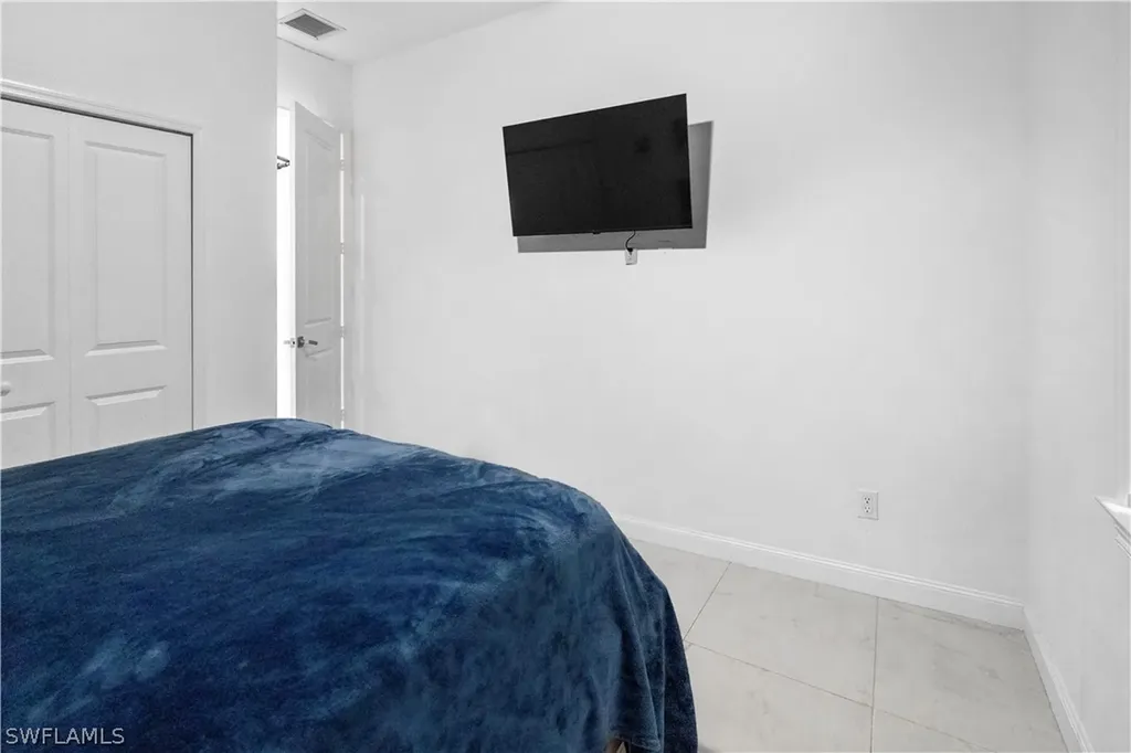 2480 16th Street NE Naples FL 34120