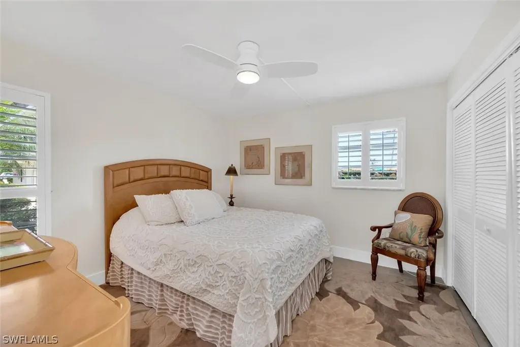 53 High Point Circle W Naples FL 34103